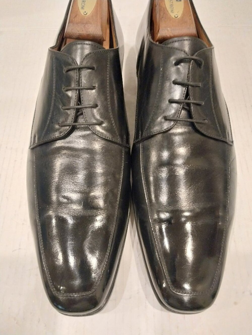 SANTONI men's (SAVE $750) size 10 D black Derby.
